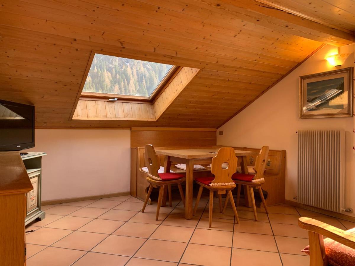 Appartamenti Ladina Campitello di Fassa Exterior photo